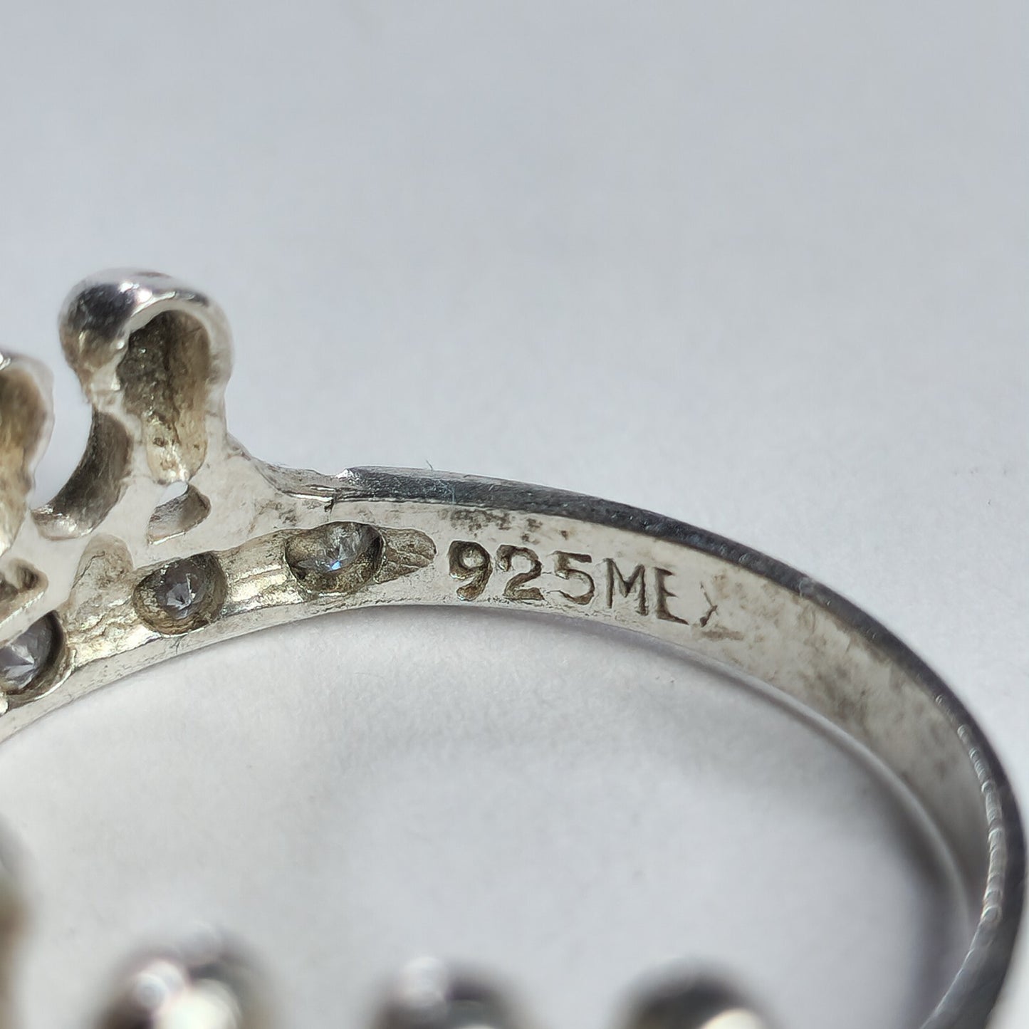 925 Sterling Silver Tiara Ring Princess Crown Band Size 6.5 Dainty Royal Style