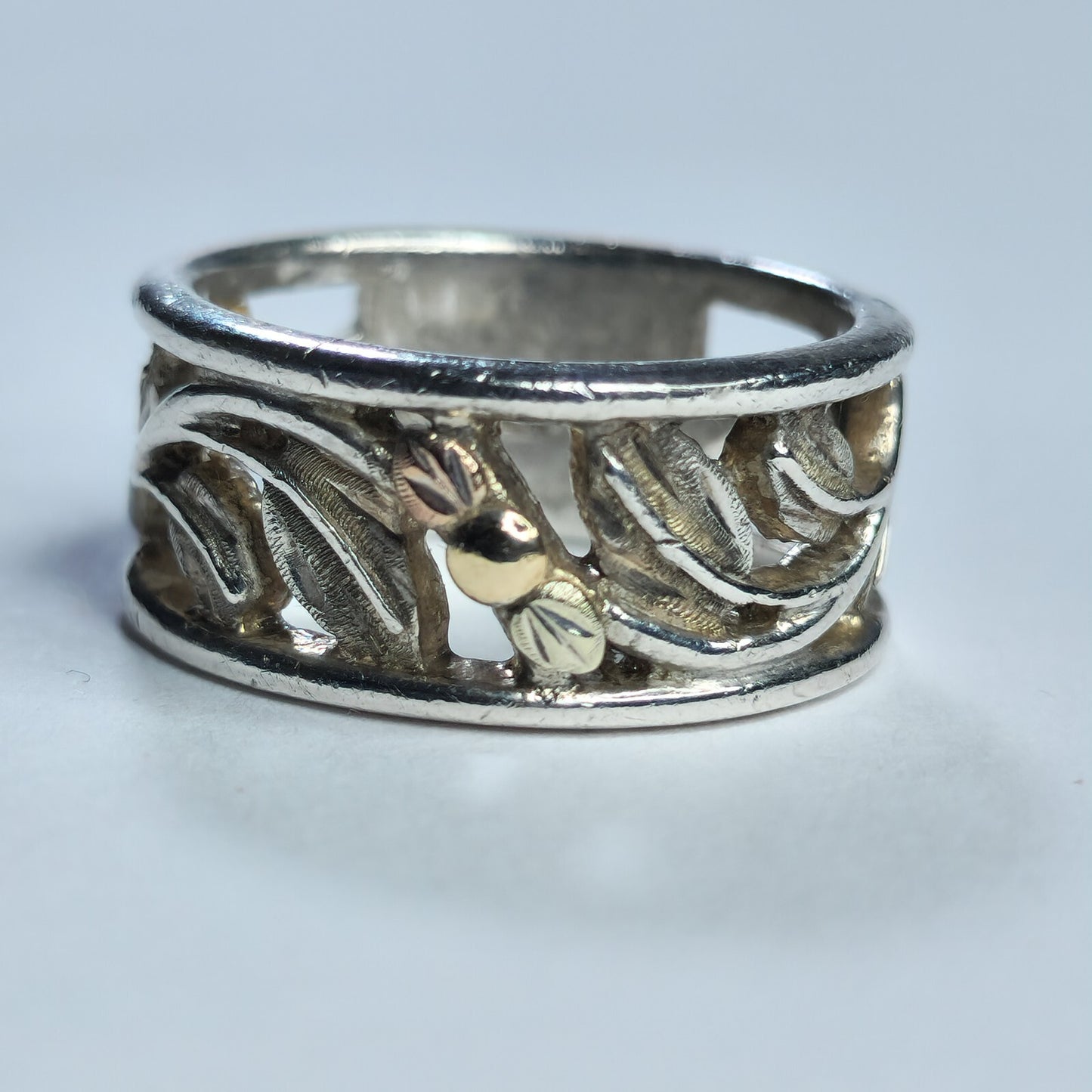 925 Sterling Silver Ring Gold Accent Botanical Design Openwork Band Size 6.50