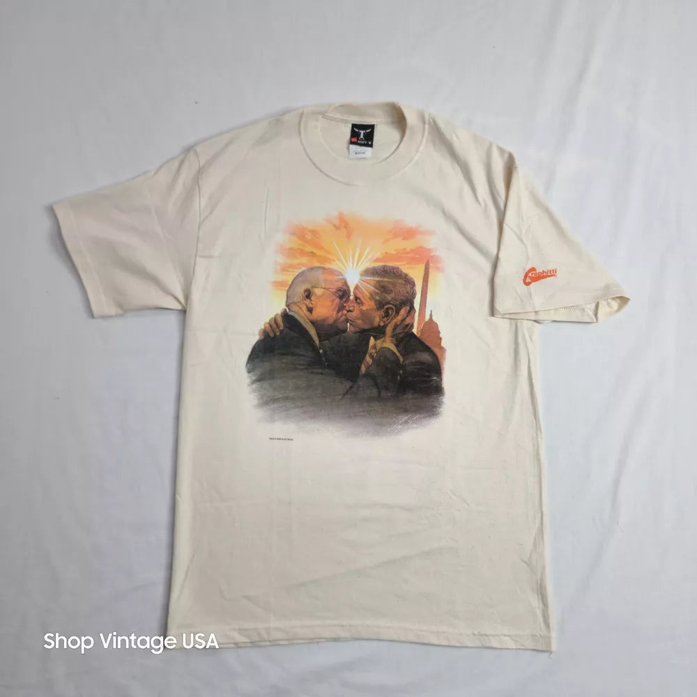 2006 George Bush Kissing Bill Clinton by Alex Ross Graphitti T-Shirt Medium Rare Thrifted