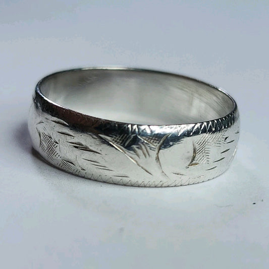 925 Sterling Silver Ring Band Abstract etching Vintage .925 Size 7